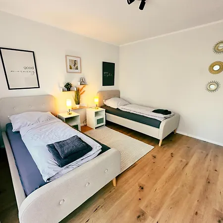 Ochtum Living - Self Check-in Mit Smart-tv, Zentral, Wlan, Balkon Apartment *