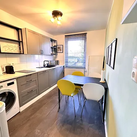 Ochtum Living - Self Check-in Mit Smart-tv, Zentral, Wlan, Balkon Apartment Bremen