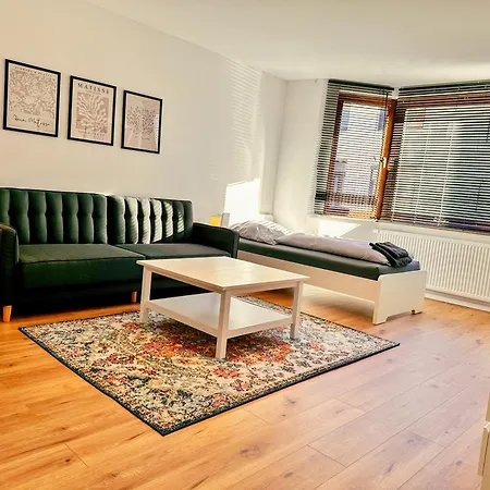 Ochtum Living - Self Check-in Mit Smart-tv, Zentral, Wlan, Balkon *
