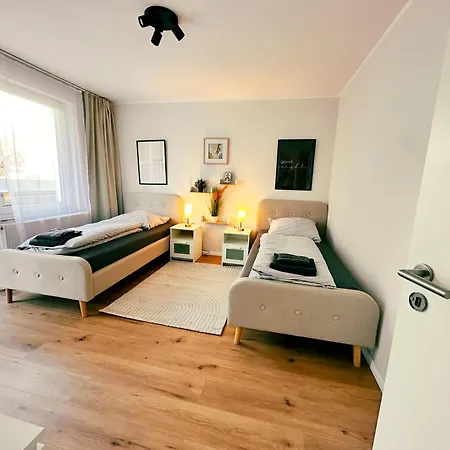 Ochtum Living - Self Check-in Mit Smart-tv, Zentral, Wlan, Balkon Apartment Bremen